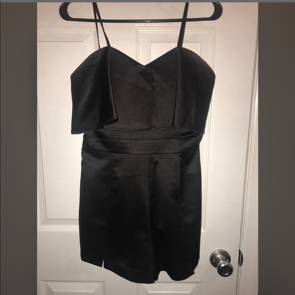 Lulu’s strapless romper